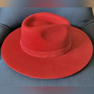 Red Wyeth Women's Hat